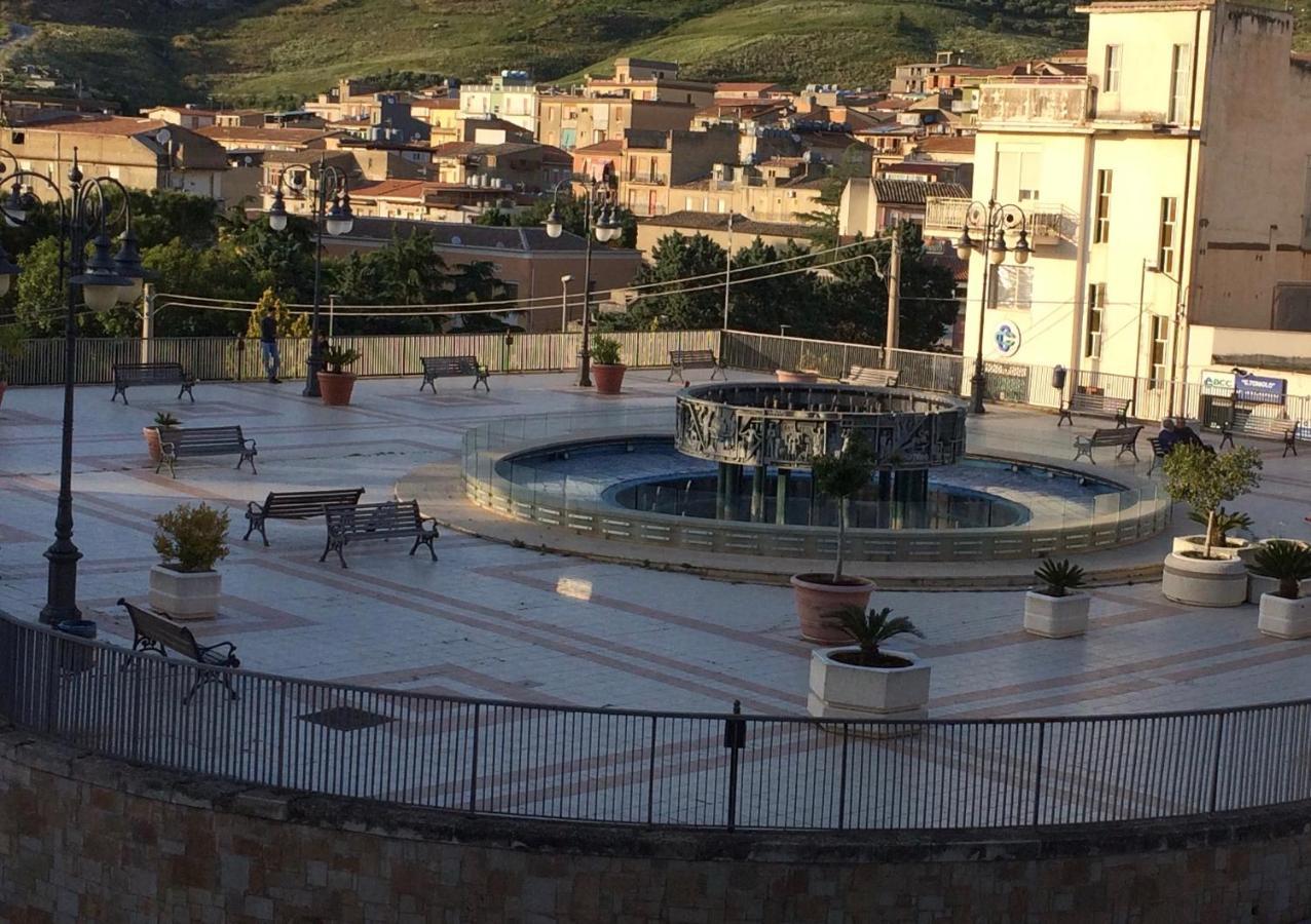 Fontana Di Li Rosi Apartamento Campofranco Exterior foto